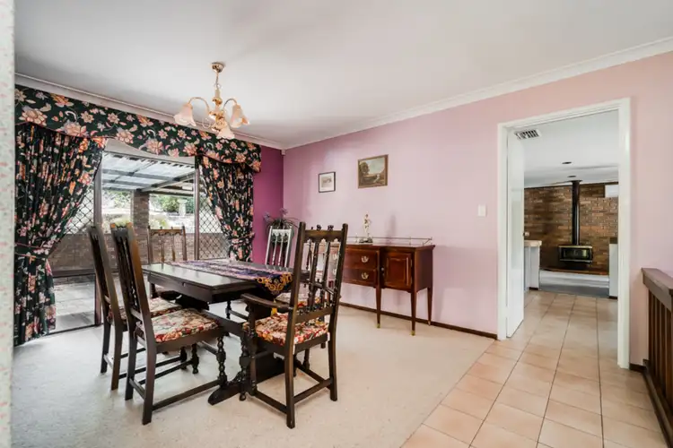 Fourth view of Homely house listing, 6 Topaz Court, Mount Richon WA 6112