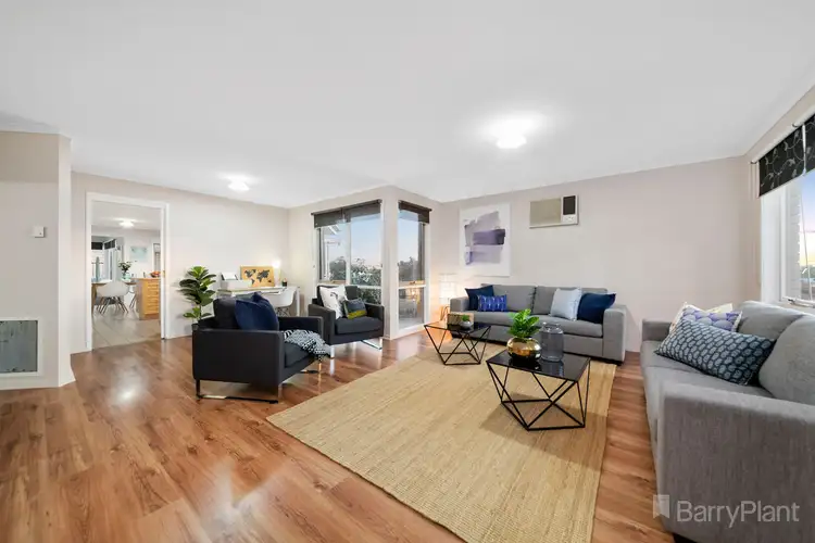 14 Settlers Hill Rise, Pakenham VIC 3810