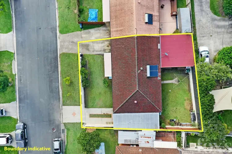 Second view of Homely semi-detached listing, 2/39 Terrigal Crescent, Southport QLD 4215