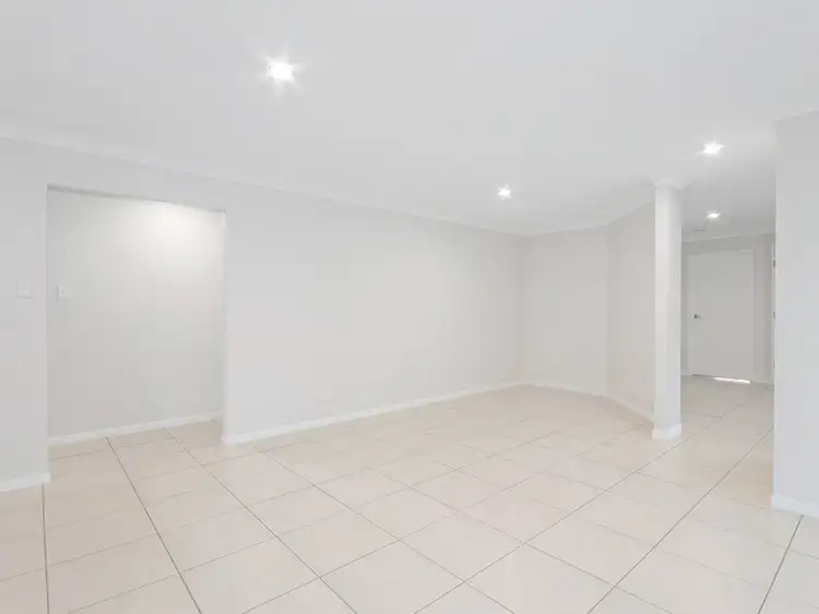 Fifth view of Homely house listing, 10 Jene Court, Flinders View QLD 4305