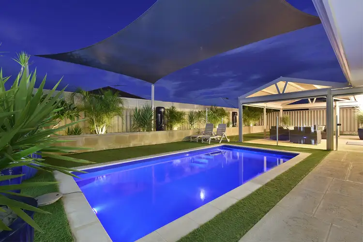 19 Champaigne Drive, Tapping WA 6065
