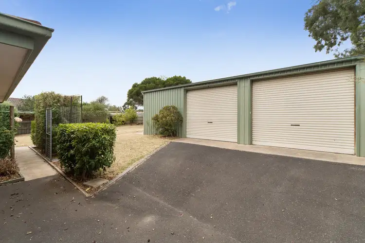Fifth view of Homely house listing, 8 Broxbourne Brae, Mornington VIC 3931