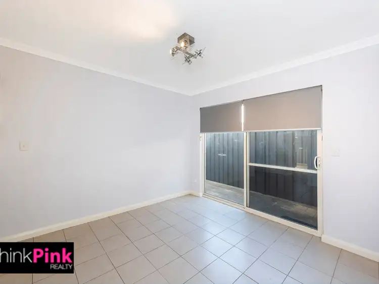 Sixth view of Homely house listing, 32 McGlinn Way, Cloverdale WA 6105