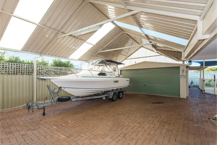 Second view of Homely house listing, 35 Adelaide Circle, Craigie WA 6025