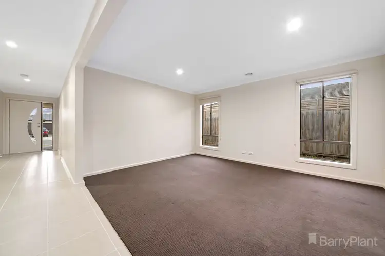 Second view of Homely house listing, 31 Melissa Way, Pakenham VIC 3810