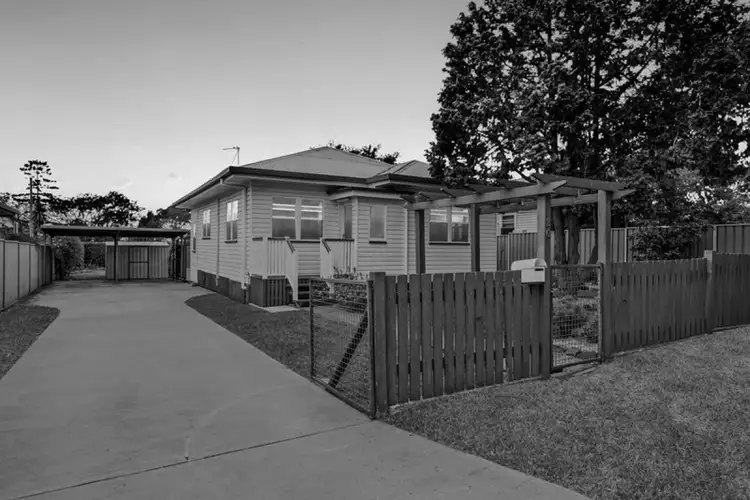 20 Fourth Avenue, Harristown QLD 4350