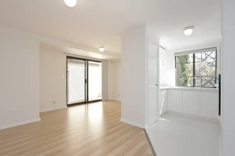 Sixth view of Homely townhouse listing, 5/7 Gochean Avenue, Bentley WA 6102