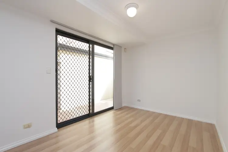 Seventh view of Homely townhouse listing, 5/7 Gochean Avenue, Bentley WA 6102