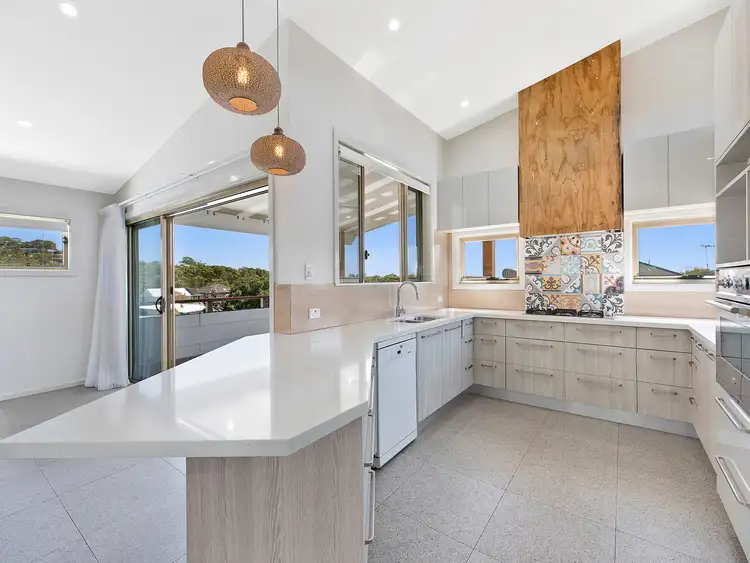 7 Patrick Street, Bateau Bay NSW 2261