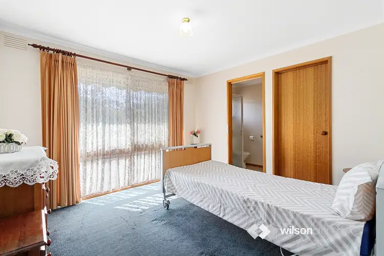 Fifth view of Homely house listing, 1 Rialto Court, Traralgon VIC 3844