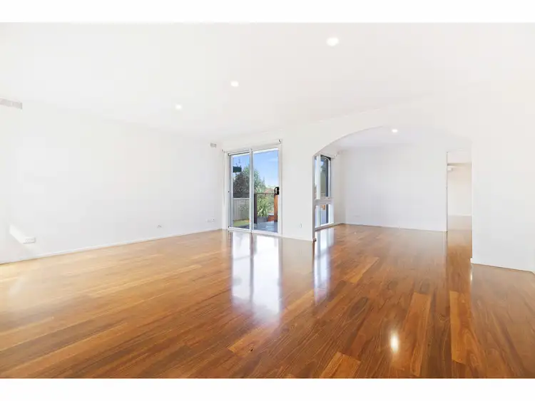 Fifth view of Homely house listing, 7 Waratah Drive, Warragul VIC 3820