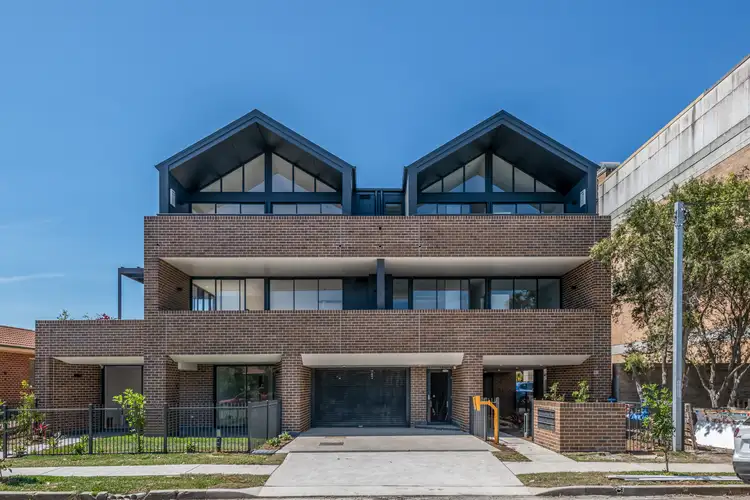 2/2 Veda Street, Hamilton NSW 2303