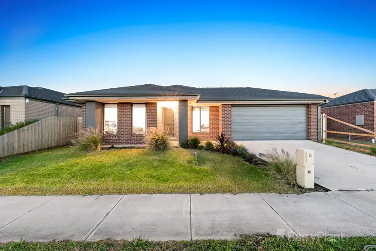 15 Gary Avenue, Drouin VIC 3818