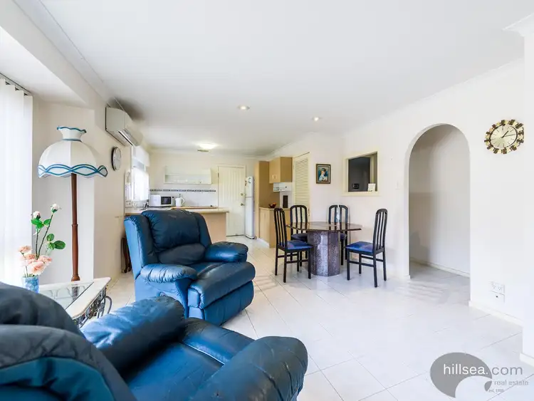 1/4 Riccarton Place, Labrador QLD 4215