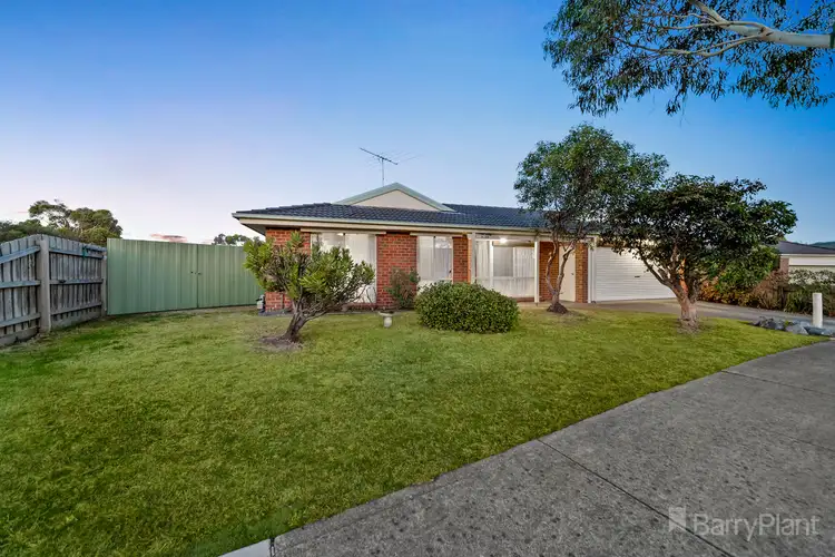 86 Dunbarton Drive, Pakenham VIC 3810