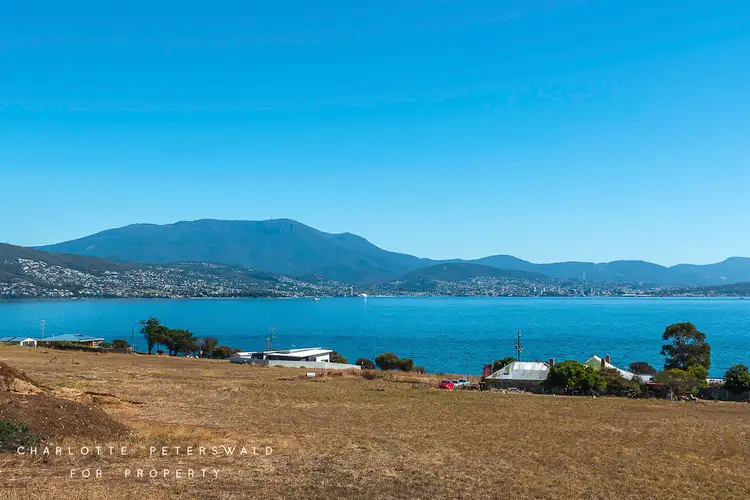 869 Oceana Drive, Tranmere TAS 7018