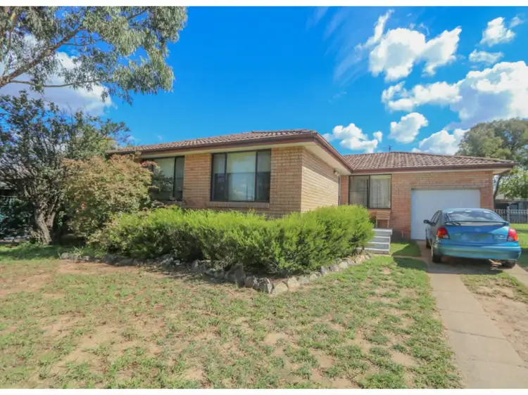 4 Bouffler Close, Kelso NSW 2795