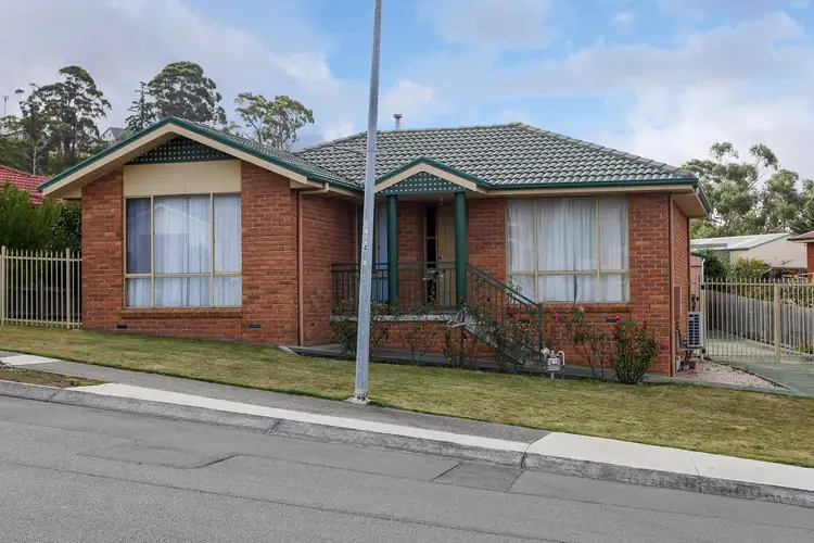 8 Moore Park Drive, Glenorchy TAS 7010
