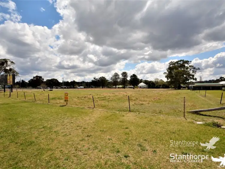54 Barawell Street, Wallangarra QLD 4383