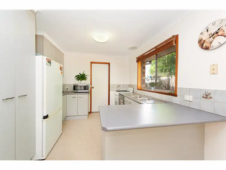 Fourth view of Homely unit listing, 2/1-5 La Fontaine Avenue, Lavington NSW 2641