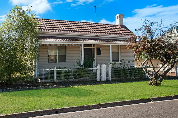 5 Garton Street, Hamilton VIC 3300