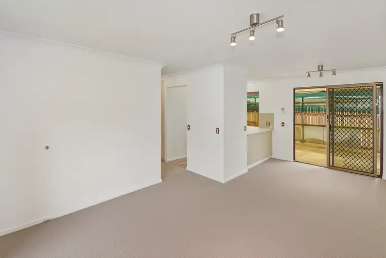 Fourth view of Homely unit listing, 61/96 Beerburrum Street, Battery Hill QLD 4551