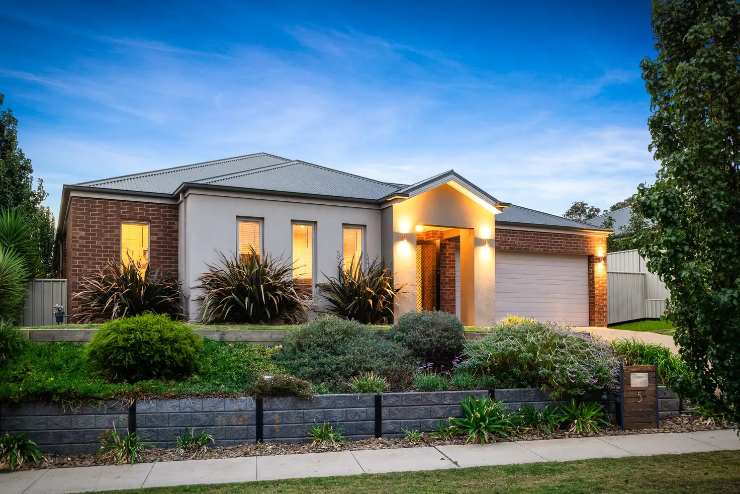 Main view of Homely house listing, 5 Heilmann Place, Wodonga VIC 3690
