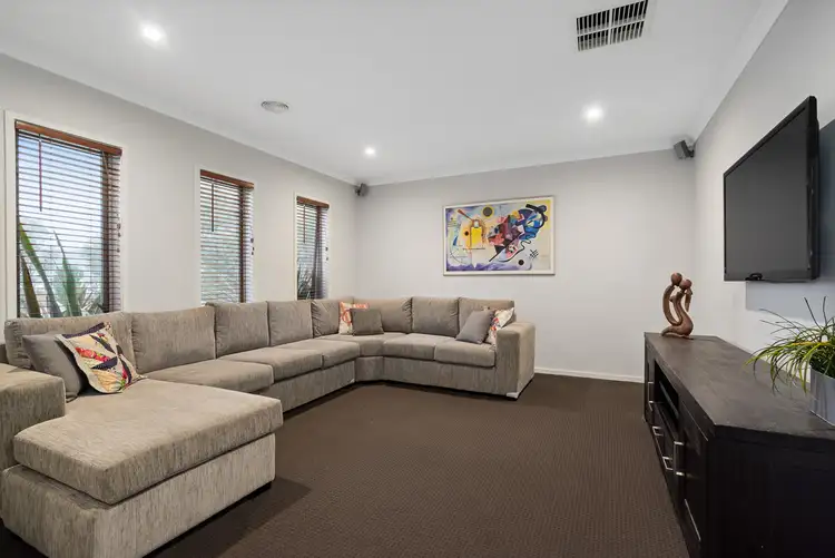 Second view of Homely house listing, 5 Heilmann Place, Wodonga VIC 3690