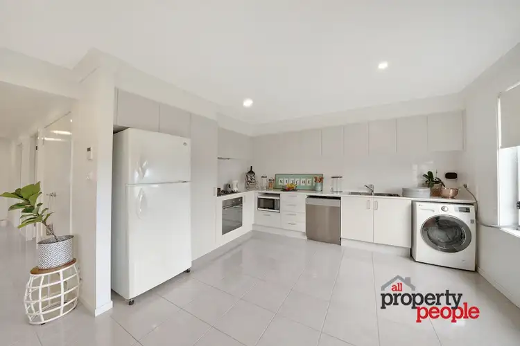 Fifth view of Homely semi-detached listing, 9 Highland Close, Macquarie Links NSW 2565