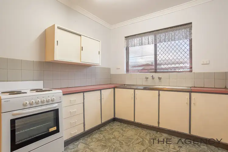 9B Sydney Street, Queens Park WA 6107