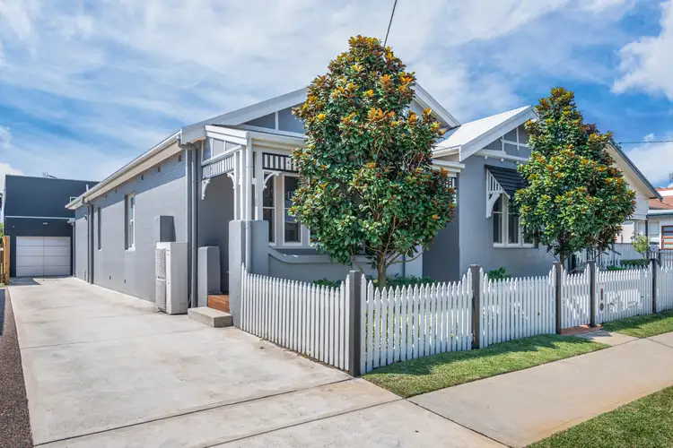 66 Bar Beach Avenue, The Junction NSW 2291