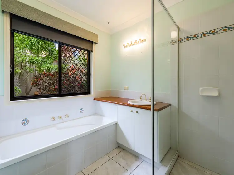 Sixth view of Homely house listing, 31 Ingles Circuit, Arundel QLD 4214