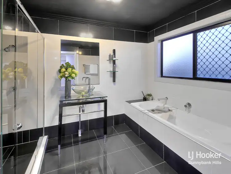 Fifth view of Homely house listing, 10 Willowleaf Close, Stretton QLD 4116