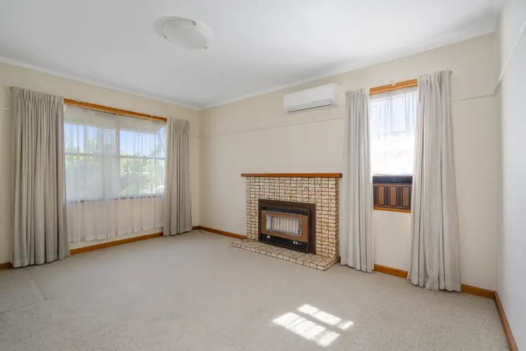 Third view of Homely house listing, 4 Lawry Street, Wodonga VIC 3690
