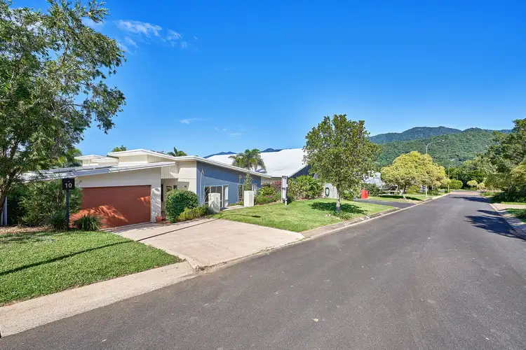 10 Barnacle Street, Trinity Beach QLD 4879