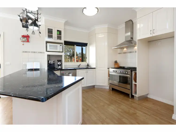 Sixth view of Homely house listing, 4 Sovereign Drive, Wurruk VIC 3850