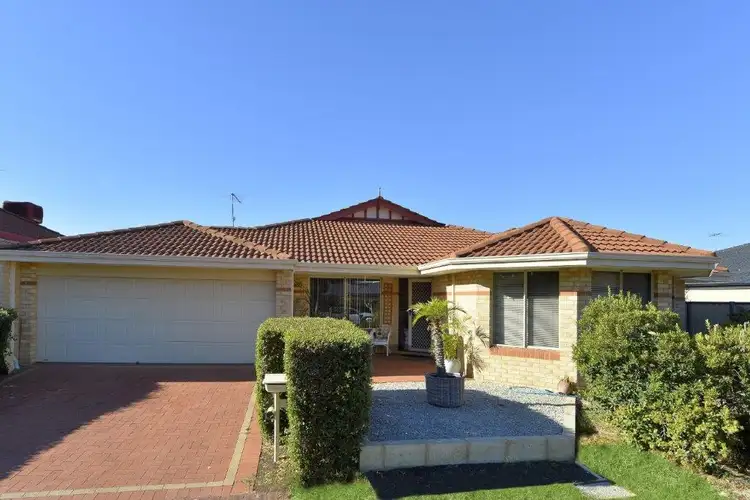 16 Eastlake Green, Meadow Springs WA 6210