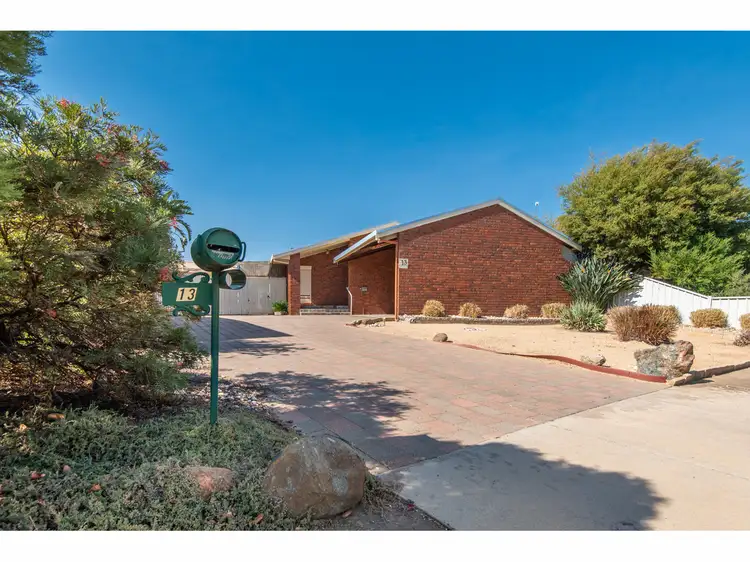 13 Handley Court