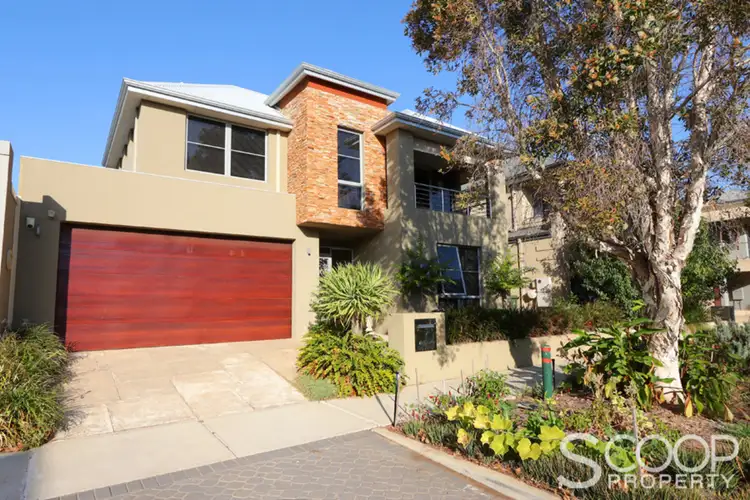 7 Barrow Crescent, North Coogee WA 6163