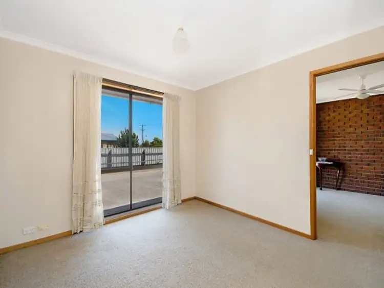 Second view of Homely unit listing, Unit 2/130 Mount Baimbridge Road, Hamilton VIC 3300