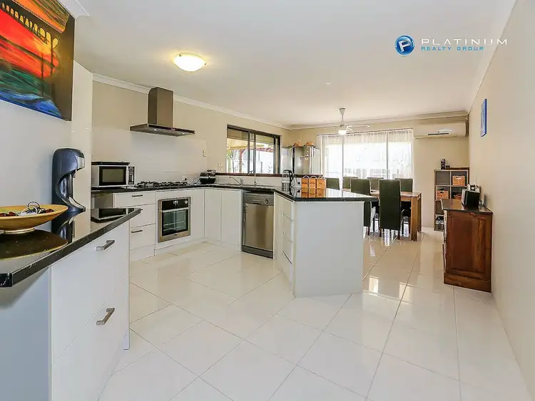 5 Pennine Pass, Merriwa WA 6030