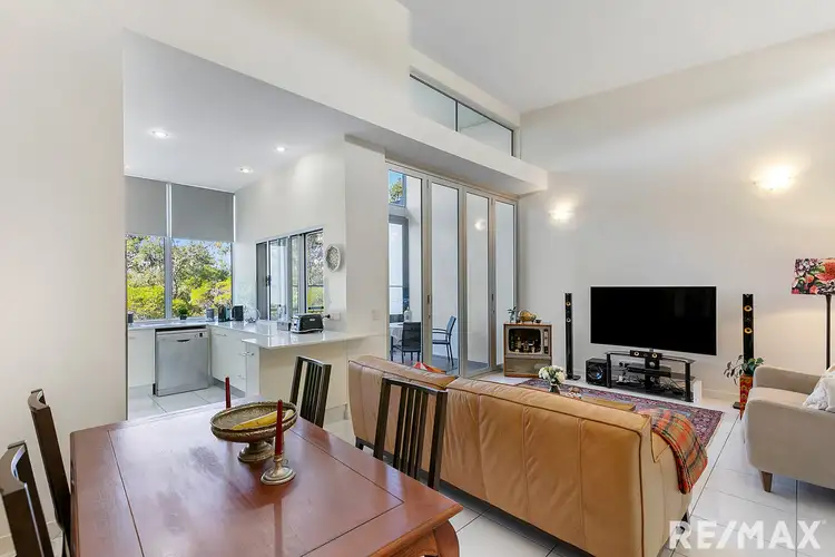 55/230 Pulgul, Urangan QLD 4655