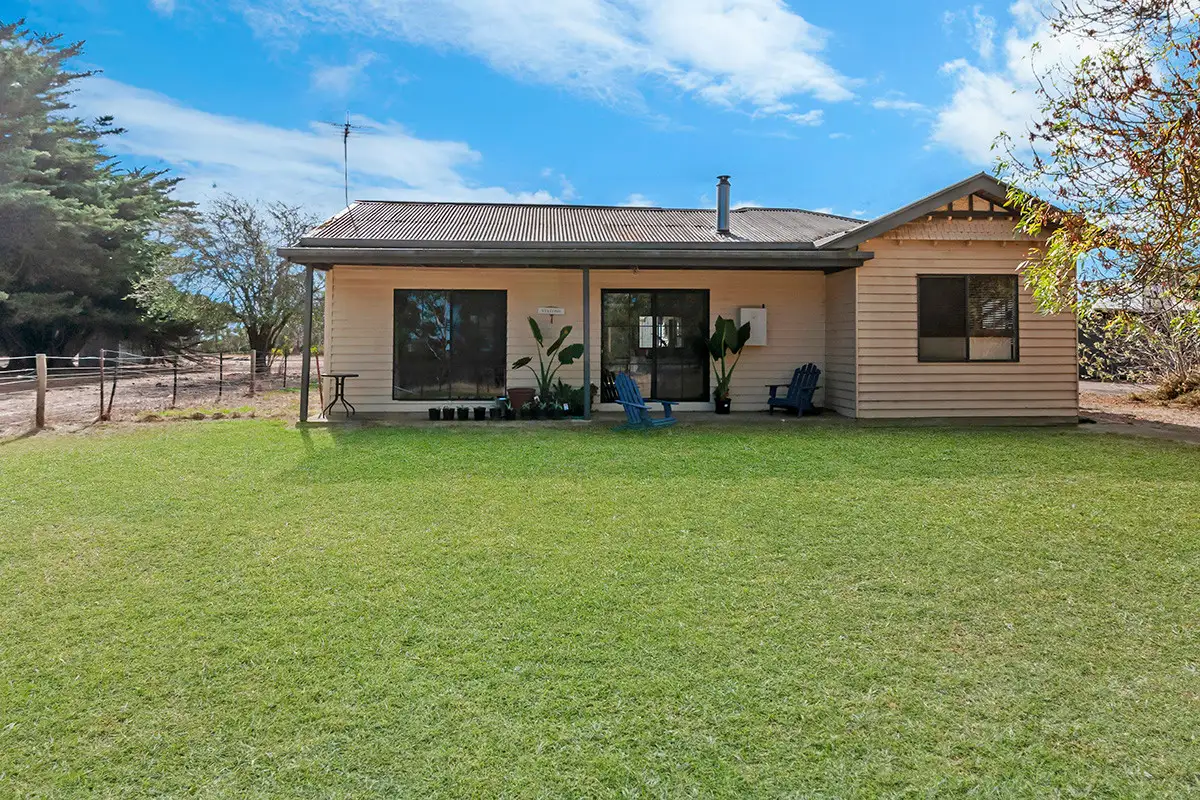 Main view of Homely rural property listing, 288 Kenny Street, Hamilton VIC 3300