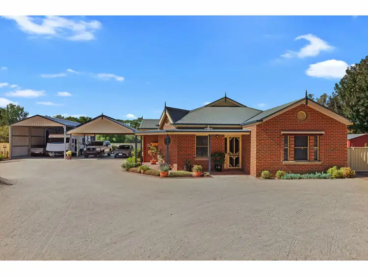 31 Monsants Road, Maiden Gully VIC 3551