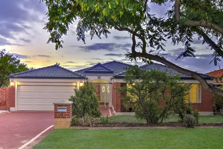 4 Kirkham Lane, Carramar WA 6031