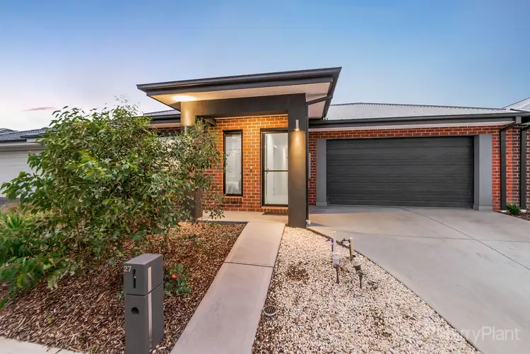 Main view of Homely house listing, 27 Pinnacle Drive, Pakenham VIC 3810