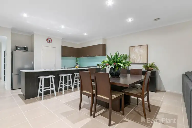 Fifth view of Homely house listing, 7 Carrington Drive, Pakenham VIC 3810