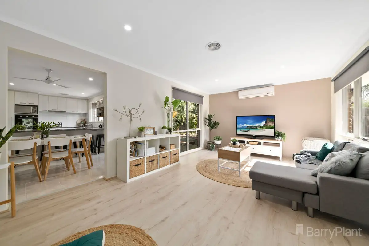 Main view of Homely house listing, 5 Harris Court, Pakenham VIC 3810