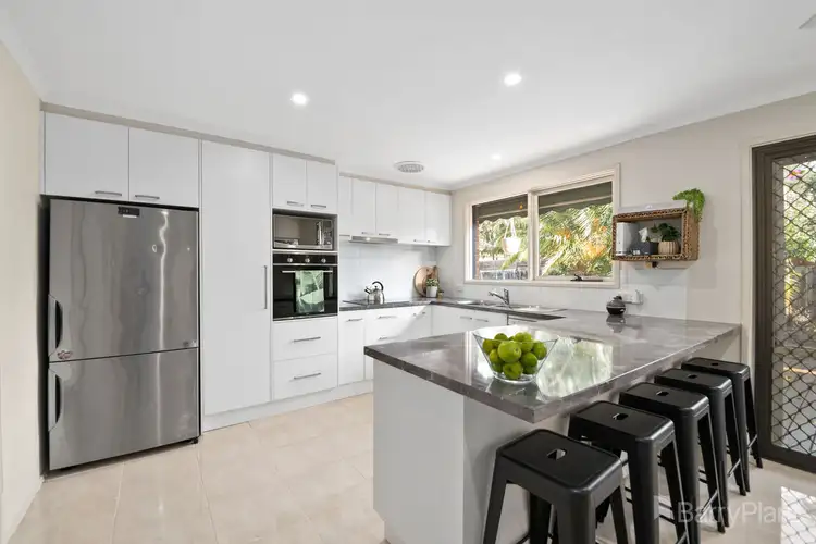 Third view of Homely house listing, 5 Harris Court, Pakenham VIC 3810
