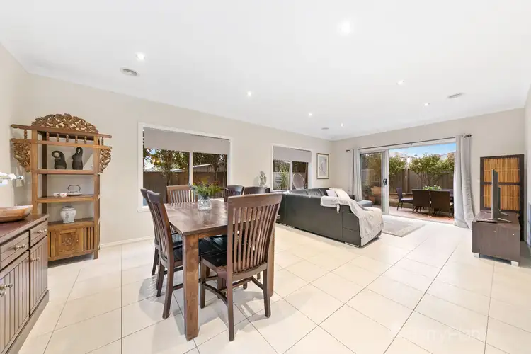 Fifth view of Homely house listing, 6 Heron Close, Pakenham VIC 3810